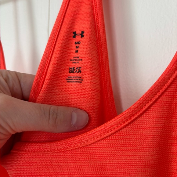 🎉4/30$🎉  Under Armour Bright Coral Active Tank - Medium - Picture 3 of 4